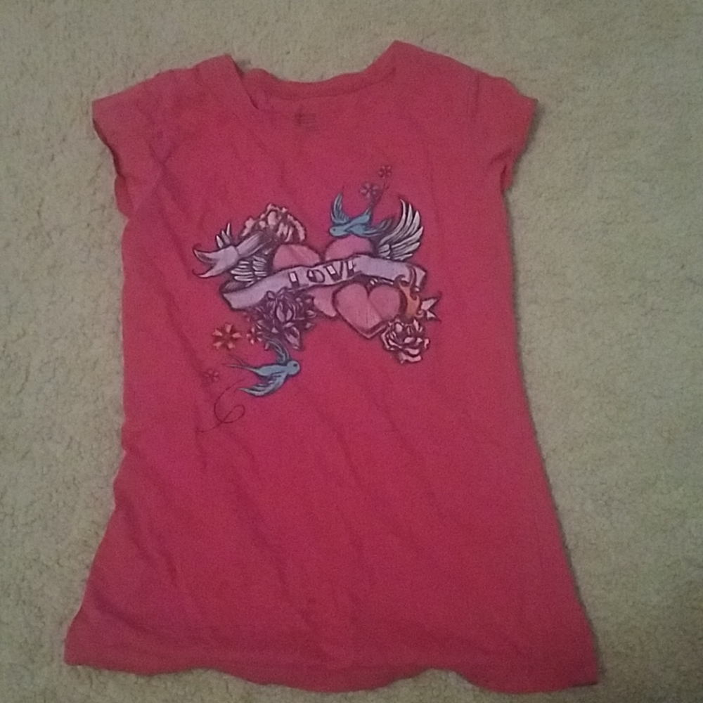 Pink tshirt